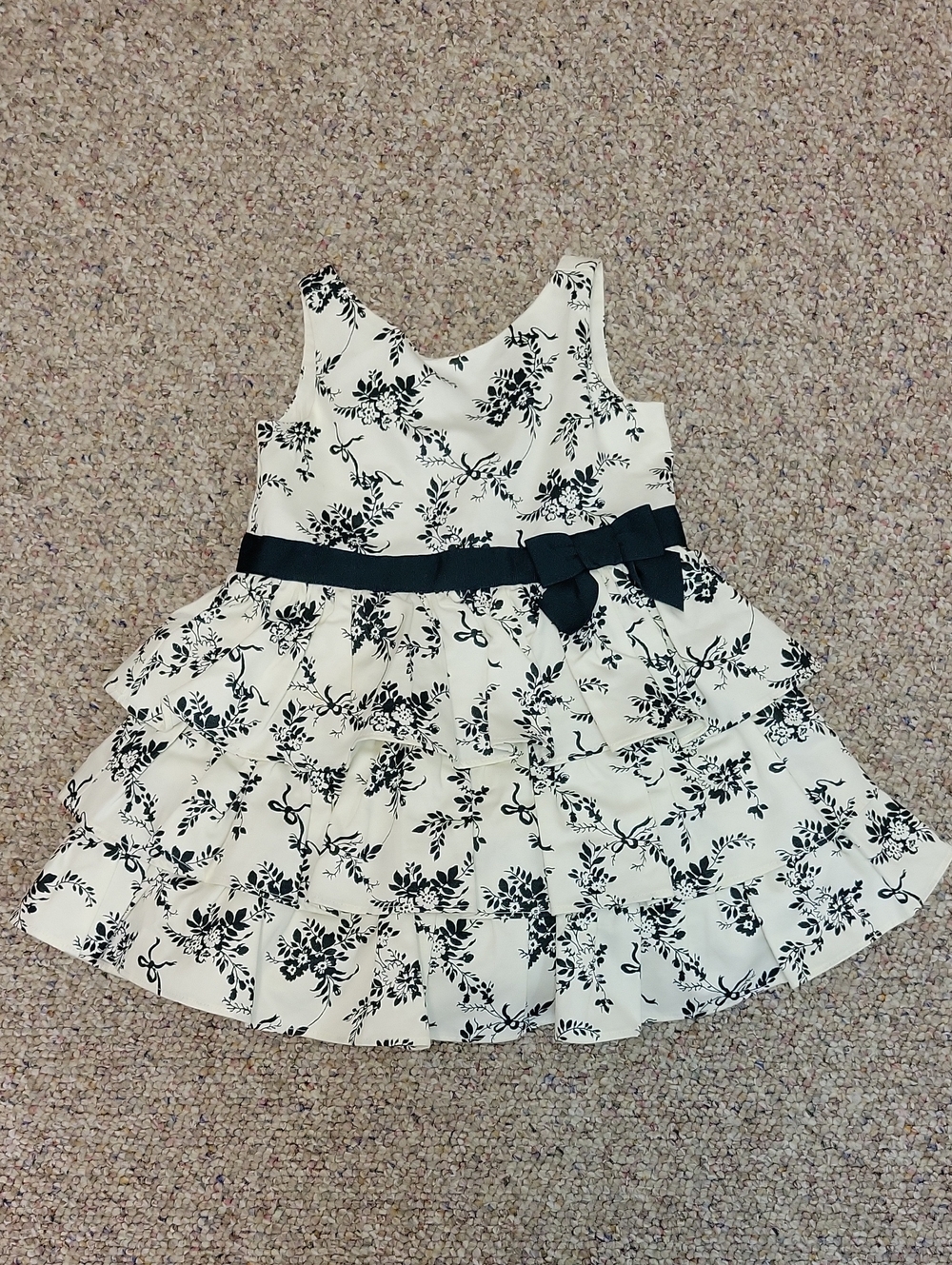 Janie and Jack Green and White Floral Tiered Dress with Waist Bow 18-24 Months